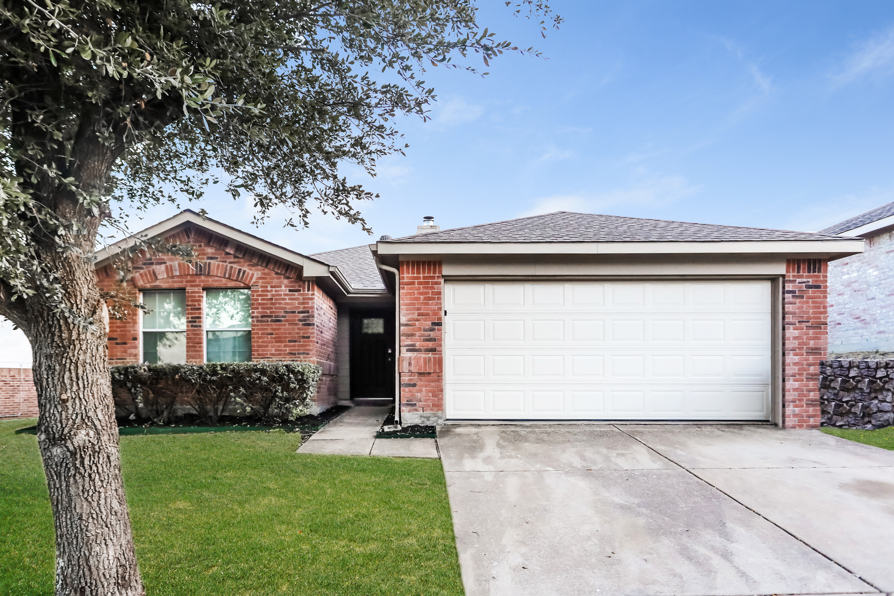 1622 Duet Dr Dallas, TX 75241